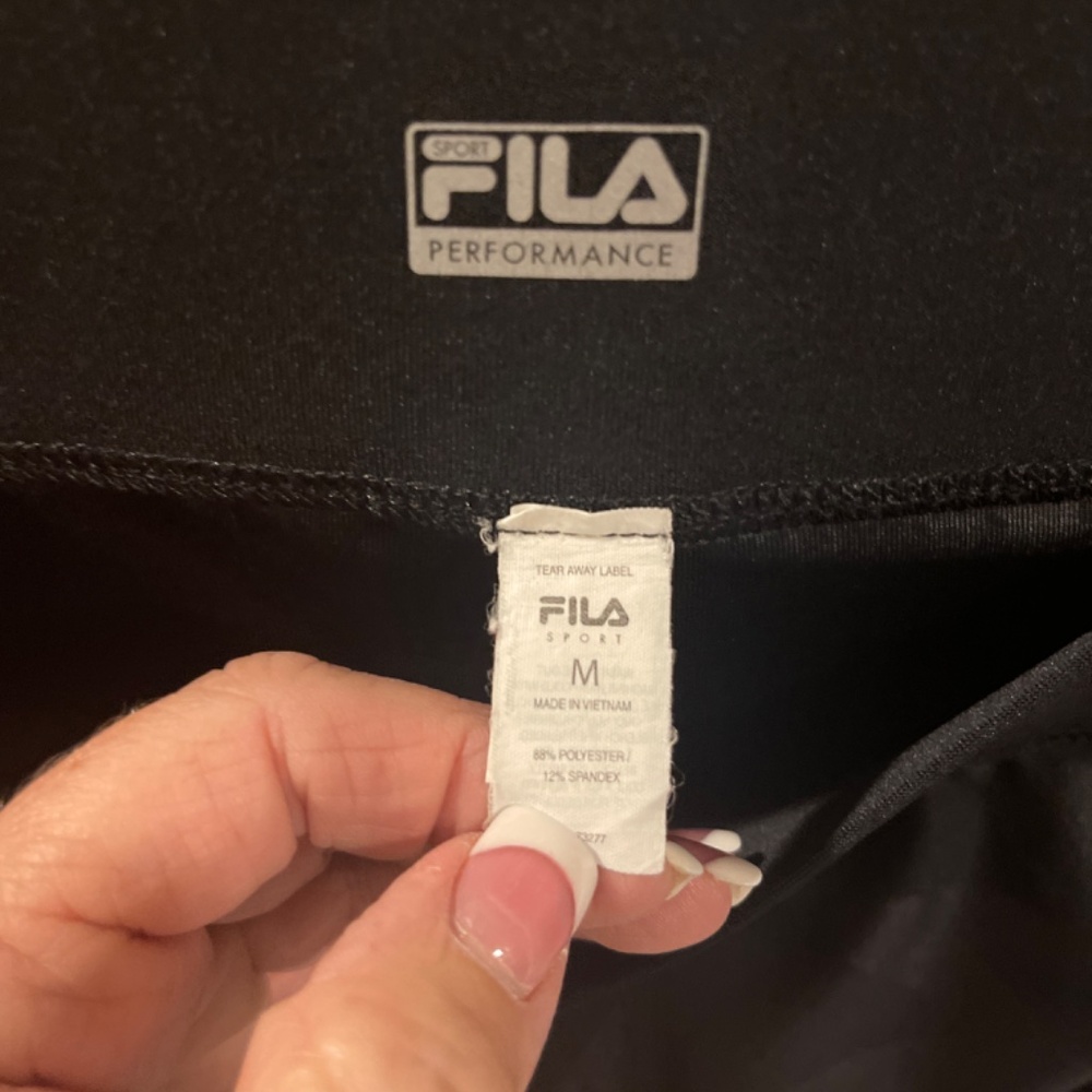 FILA Workout Capris - Picture 3 of 4
